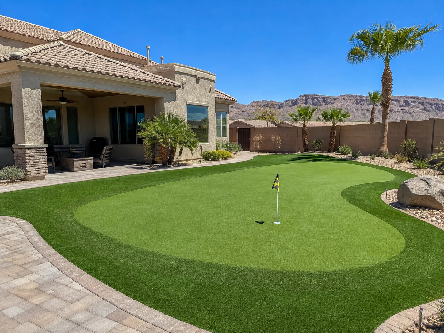 Backyard putting green Scottsdale AZ
